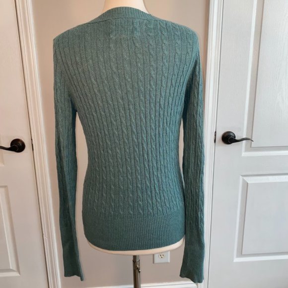 - American Eagle cable sweater L EUC - Picture 2 of 3